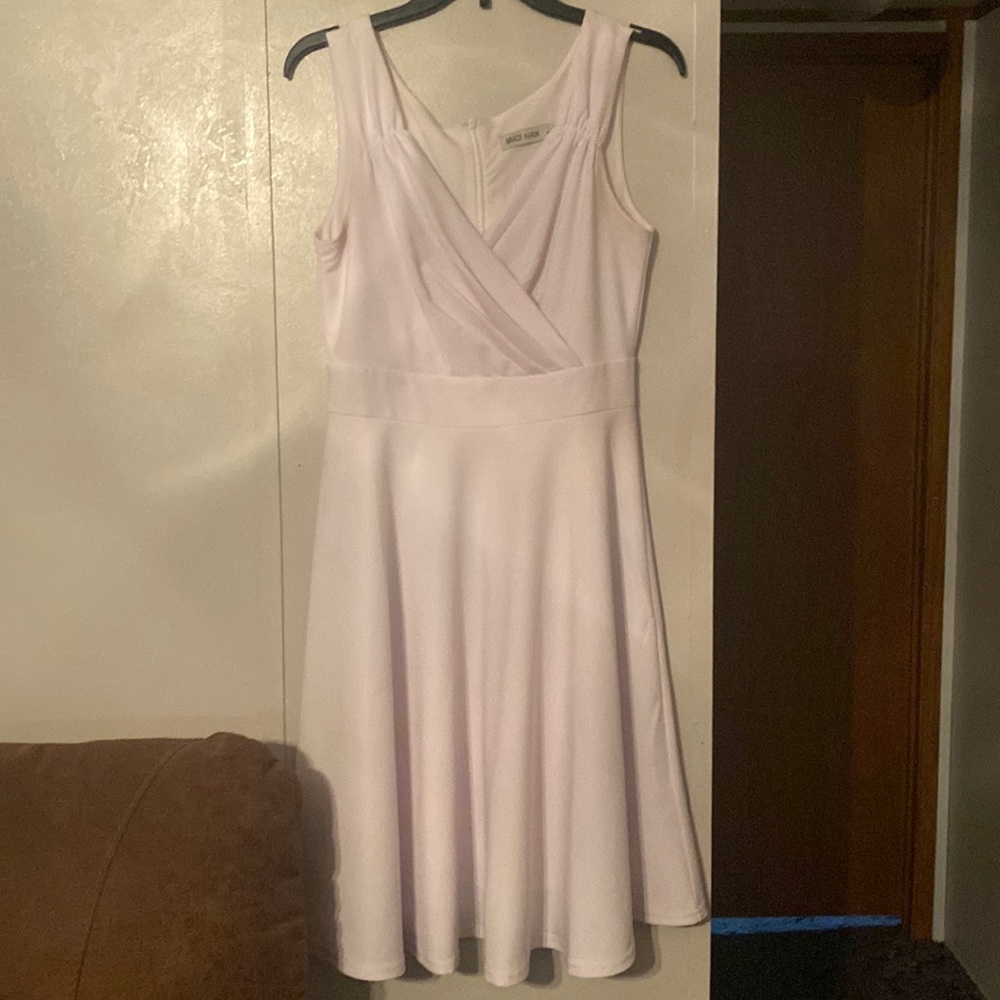 Twirly, white dress